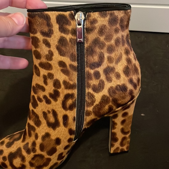 Marc Fisher Women's Mayaely Calf Hair High-Heel Booties SZ 9 EUC - Picture 7 of 13